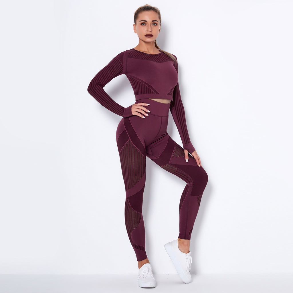 Women’s seamless long-sleeve gym and yoga activewear set