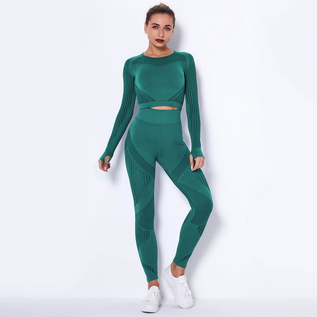 Women’s seamless long-sleeve gym and yoga activewear set