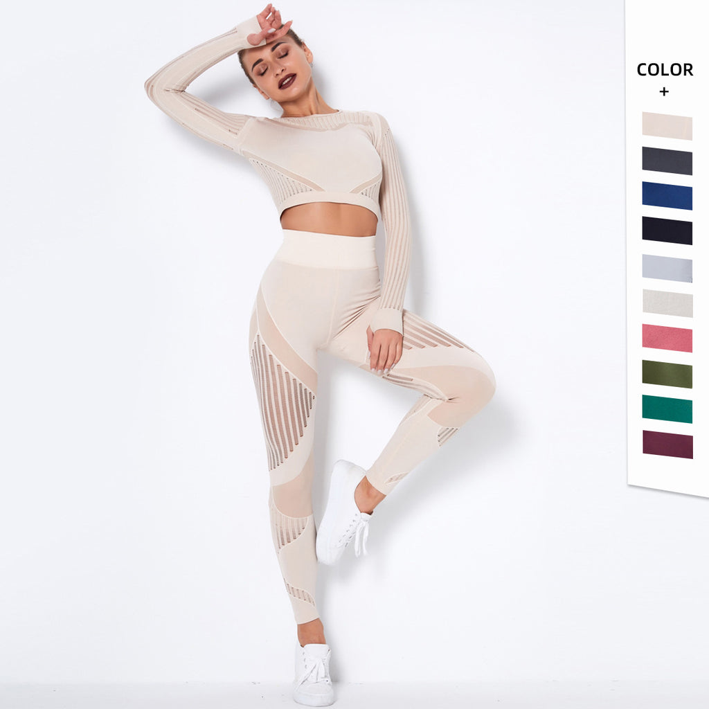 Women’s seamless long-sleeve gym and yoga activewear set